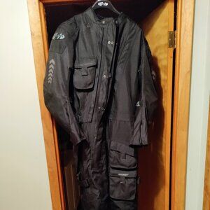 Joe Rocket Survivor Men's  Waterproof Touring Suit with Liner. Large. Pre-owned.